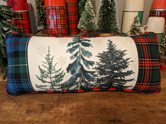 Evergreen pillow with plaid