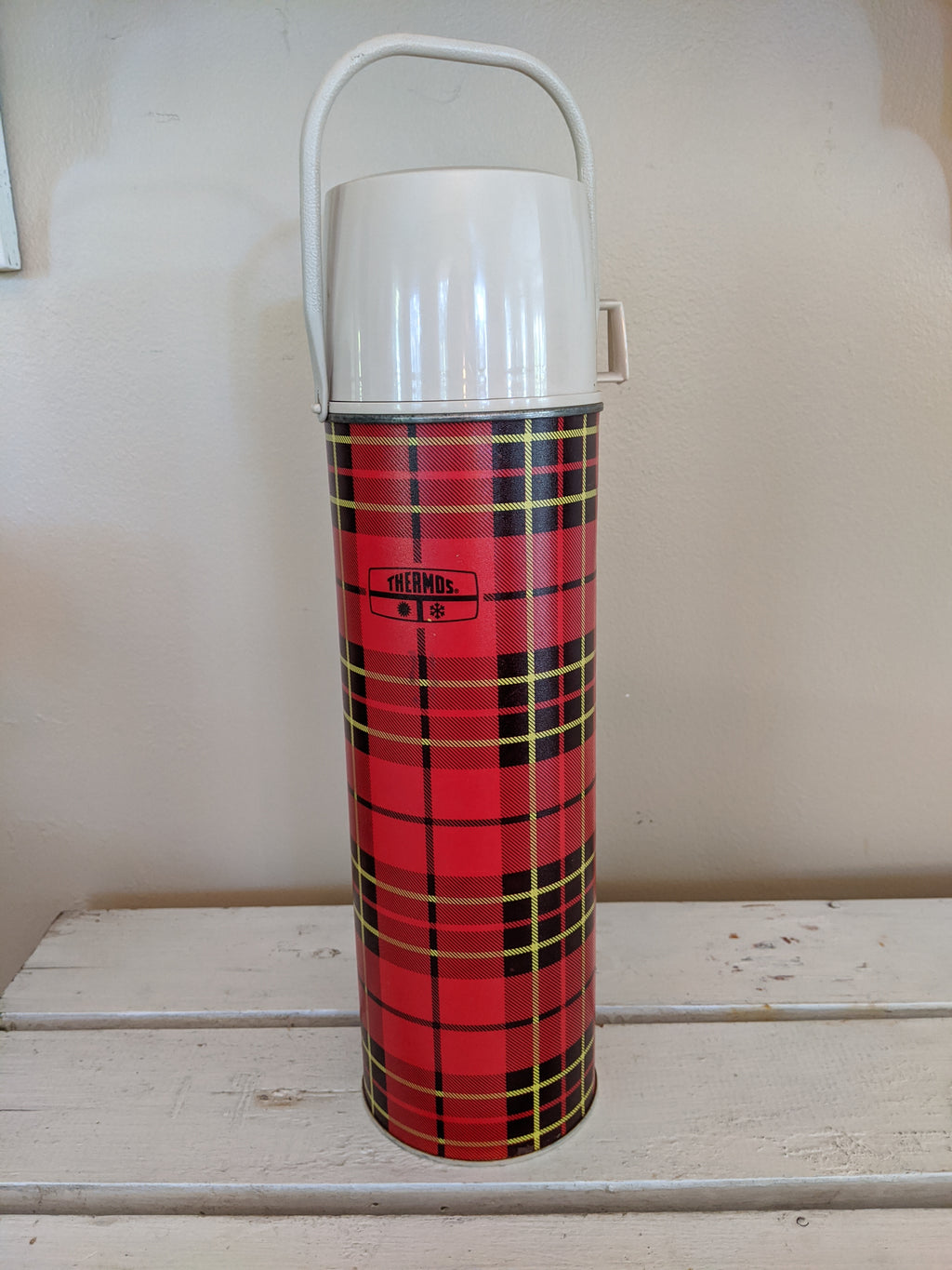 Thermos red plaid