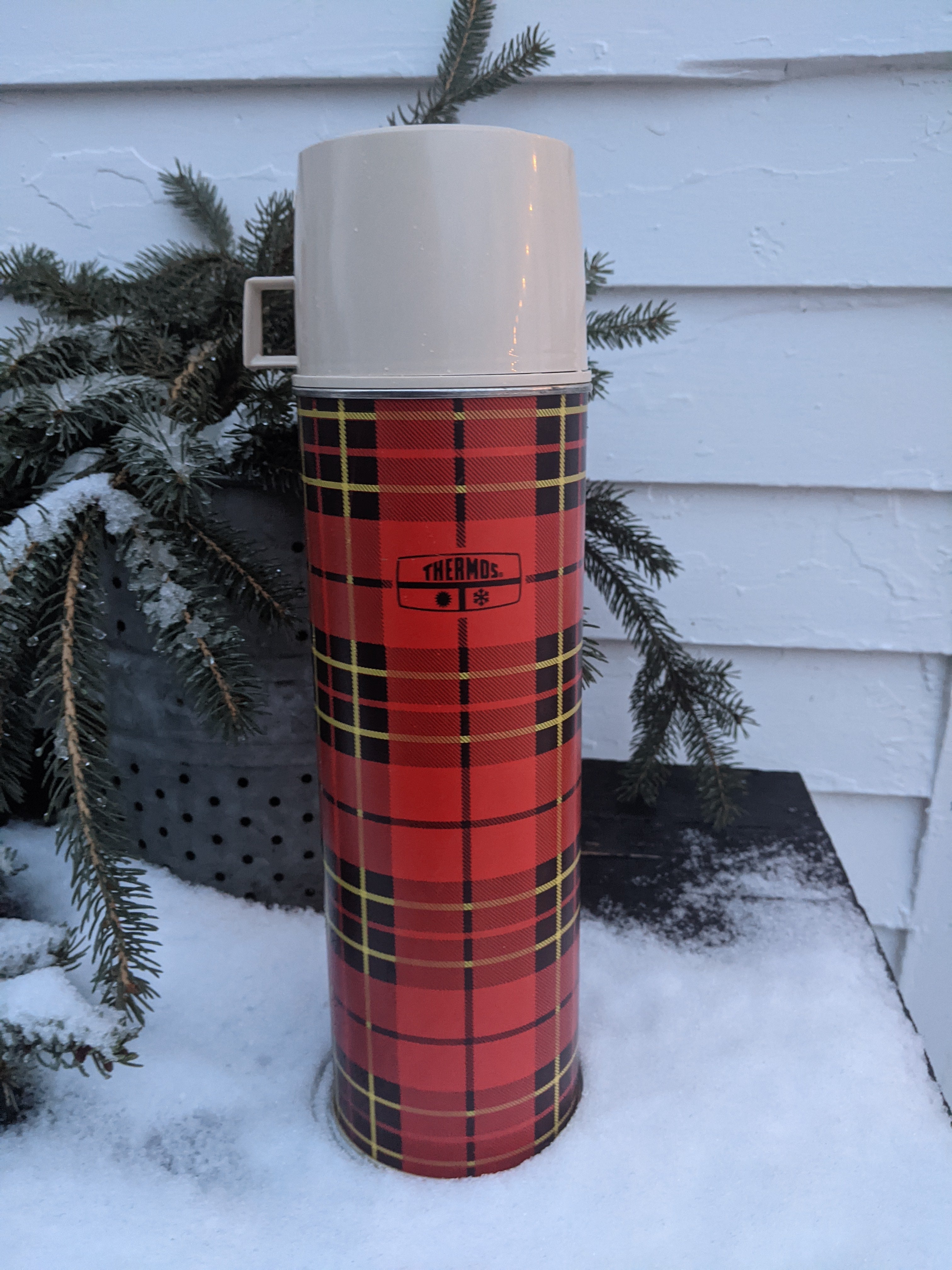 Thermos vintage plaid Thermos brand