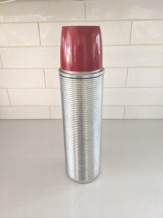 Thermos silver with red cap